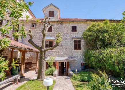 House for 789 000 euro in Kotor, Montenegro