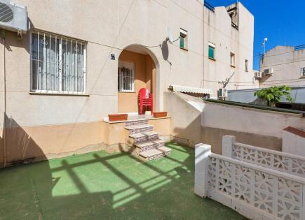 Bungalow for 91 260 euro in Torrevieja, Spain