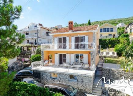 House for 430 000 euro in Tivat, Montenegro