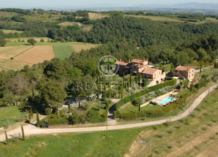 House for 2 300 000 euro in Citta della Pieve, Italy
