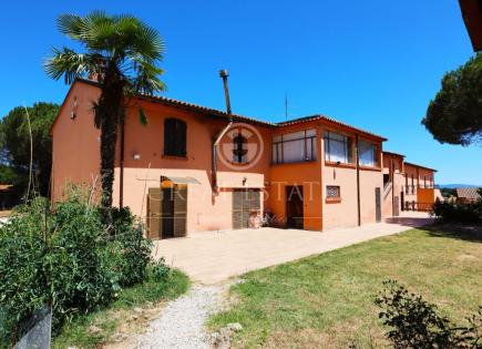 Casa para 2 000 000 euro en Castiglione del Lago, Italia