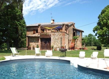 House for 725 000 euro in Citta della Pieve, Italy