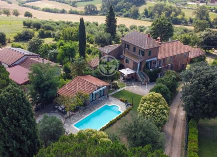 House for 330 000 euro in Castiglione del Lago, Italy