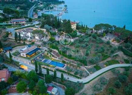Villa para 3 200 000 euro en Passignano sul Trasimeno, Italia
