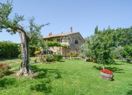 Casa para 550 000 euro en Collazzone, Italia