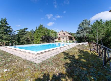 House for 590 000 euro in San Venanzo, Italy