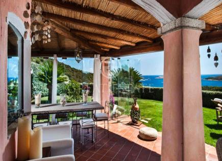 Villa in Sassari, Italy (price on request)