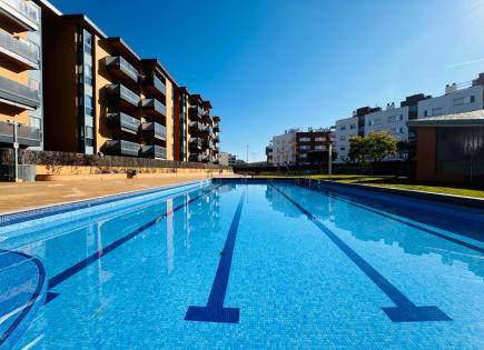 Flat for 215 000 euro on Costa Brava, Spain