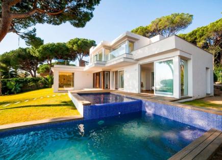 House for 1 750 000 euro on Costa Brava, Spain