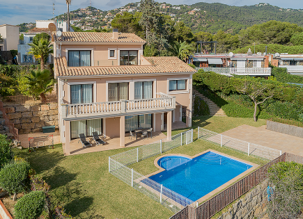House for 2 800 000 euro on Costa Brava, Spain