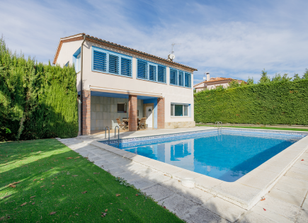 Casa para 590 000 euro en la Costa Brava, España