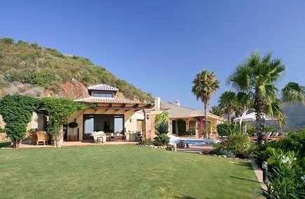 House for 2 450 000 euro on Costa del Sol, Spain