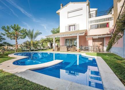 House for 795 000 euro on Costa del Maresme, Spain