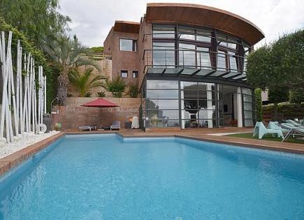 House for 1 195 000 euro on Costa del Maresme, Spain