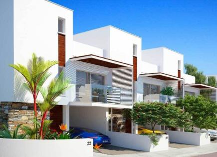 Townhouse for 495 000 euro in Paphos, Cyprus