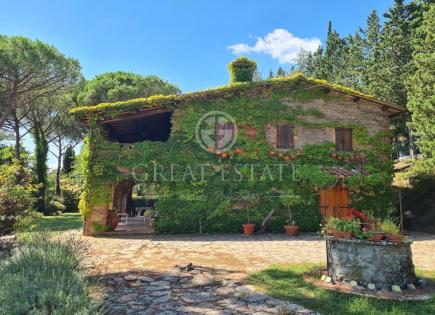 House for 695 000 euro in Tuoro sul Trasimeno, Italy