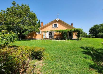 Villa for 440 000 euro in Cetona, Italy