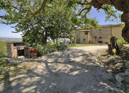 House for 1 390 000 euro in Italy
