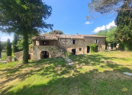 House for 425 000 euro in Umbertide, Italy