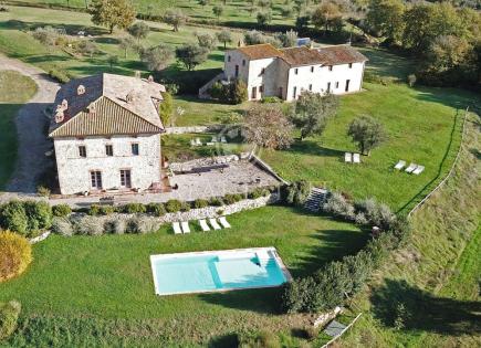 House for 1 960 000 euro in Montegabbione, Italy