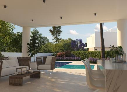 Villa for 550 000 euro in Protaras, Cyprus