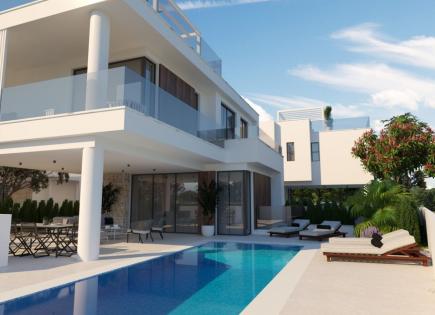 Villa for 490 000 euro in Protaras, Cyprus