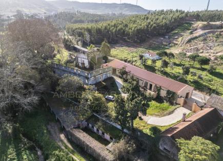 Farm for 900 000 euro in Torres Vedras, Portugal