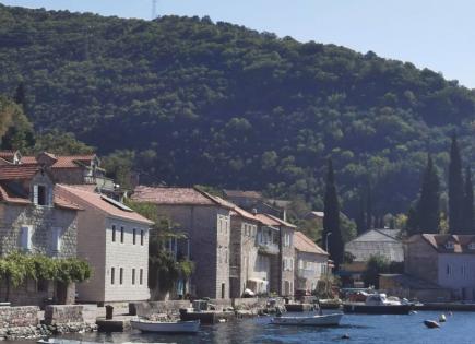 House for 300 000 euro in Lepetane, Montenegro