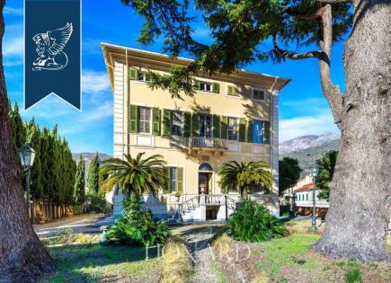 Villa for 1 900 000 euro in Savona, Italy