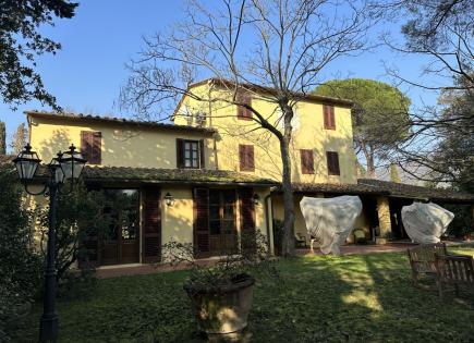 House for 1 800 000 euro in Montecatini Terme, Italy