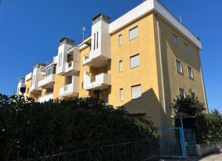 Appartement pour 34 000 Euro à Scalea, Italie