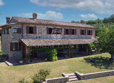 Haus für 1 600 000 euro in Magione, Italien
