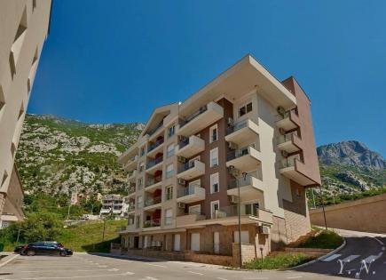Flat for 130 000 euro in Dobrota, Montenegro
