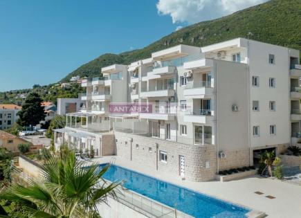 Apartment for 310 000 euro in Baosici, Montenegro