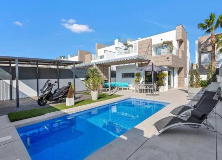 Villa for 449 000 euro in Guardamar del Segura, Spain