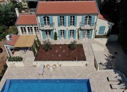 Villa for 1 250 000 euro in Baosici, Montenegro