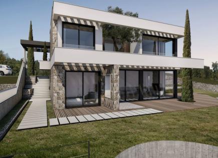 Villa for 439 000 euro in Herceg-Novi, Montenegro