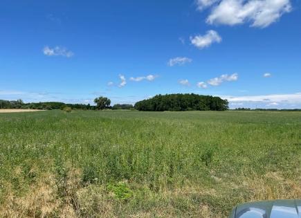 Land for 4 700 000 euro in Hungary