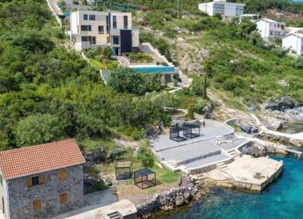 Villa for 5 500 000 euro in Tivat, Montenegro
