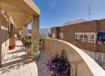 Penthouse for 165 000 euro in Torrevieja, Spain
