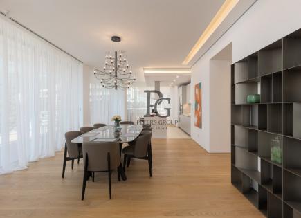 Penthouse for 2 950 000 euro in Budva, Montenegro