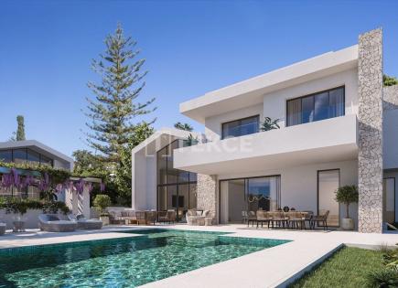 Villa für 2 400 000 euro in Marbella, Spanien