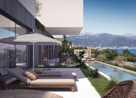 Stadthaus für 399 900 euro in Tivat, Montenegro