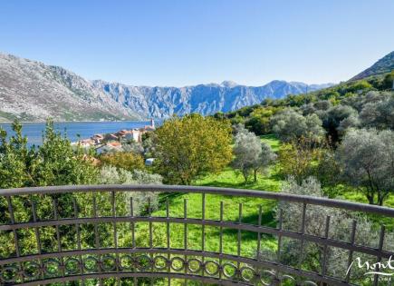 Villa for 550 000 euro in Kotor, Montenegro