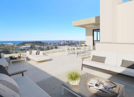 Apartment for 352 000 euro in Estepona, Spain