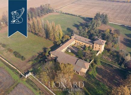 Castle for 5 900 000 euro in Pavia, Italy