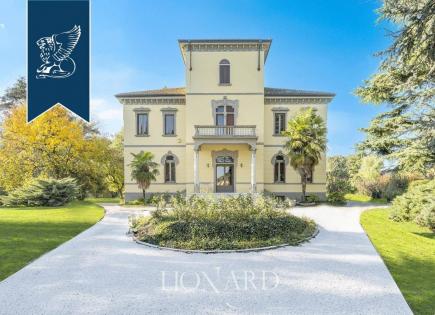 Villa in Cremona, Italy (price on request)