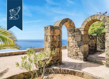 Villa for 1 500 000 euro on Pantelleria, Italy