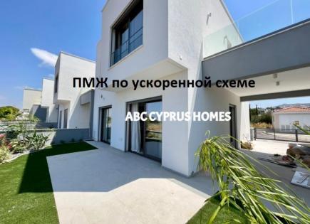 Cottage for 395 000 euro in Paphos, Cyprus