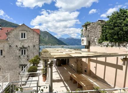 Wohnung für 320 000 euro in Kotor, Montenegro